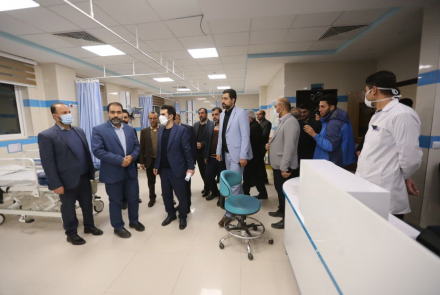 بازدید استاندار استان اصفهان و هیات همراه از بیمارستان خاتم الانبیاء نطنز