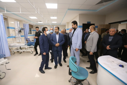 بازدید استاندار استان اصفهان و هیات همراه از بیمارستان خاتم الانبیاء نطنز